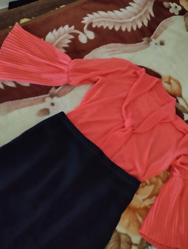 obuca bata: Elegantna kombinacija bluza + suknja - Gornji deo: moderna bluza u — 1