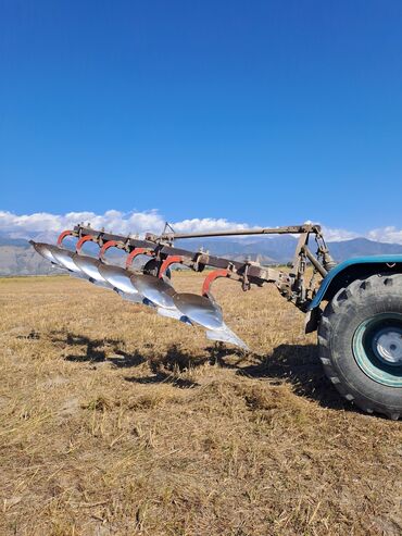 Digər Avtomobillər: Traktor T150 1991 ci il -da lalafo.az — 11 Digər Avtomobillər: Traktor T150 1991 ci il — 11