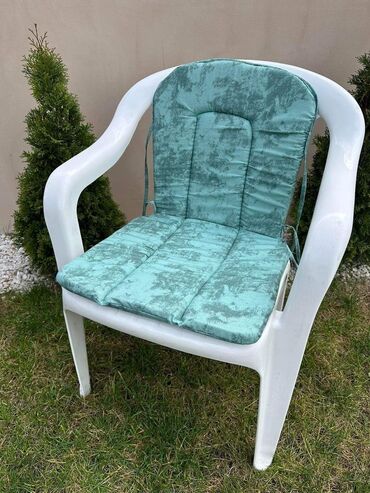 Ostali kućni dekor: Podmetači za stolice od table sundjera️ Dimenzije podmetača:82x40️ — 2