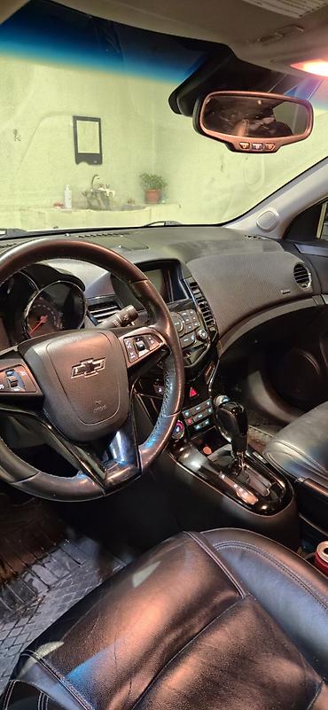 chevrolet cruz disk: Chevrolet Cruze sedan – gümüşü rəng. Xüsusiyyətlər və detallar: - — 7