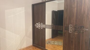 книжный шкаф: İşlənmiş, Kupe, 3 qapılı Düz dolab, Dolab-asılqan