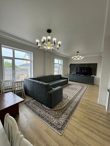 Продажа квартир: 180 м², 5 комнат, Свежий ремонт Кухонная мебель