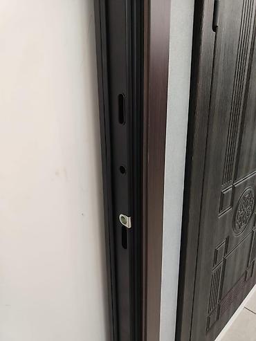 seyf qaplar: B-63 venge (ekonom) 2 rezin Kateqoriya: Seyf qapıları Ölçü: 86x205 — 7