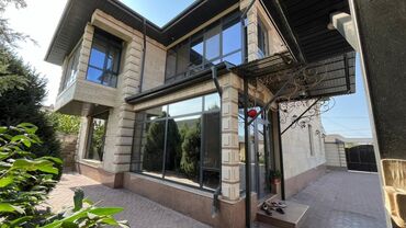 Долгосрочная аренда домов: 412 м², 7 комнат, Утепленный, Теплый пол, Балкон застеклен
