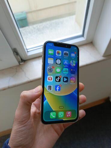 Apple iPhone: IPhone X, 64 GB, Natural Titanium, Zəmanət, Simsiz şarj, Face ID