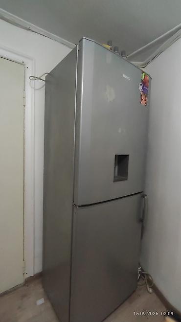 bud e2: Холодильник Beko, Б/у, Двухкамерный, No frost — 1