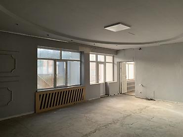 куплю ангар: 🏢 СДАЕТСЯ ПОМЕЩЕНИЕ В АРЕНДУ — 120 м² 📍 Адрес: ул. Чуй, 106 / ул — 7