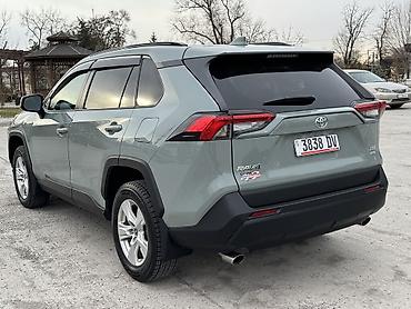Toyota: Toyota RAV4: 2021 г., 2.5 л, Автомат, Бензин, Кроссовер — 7
