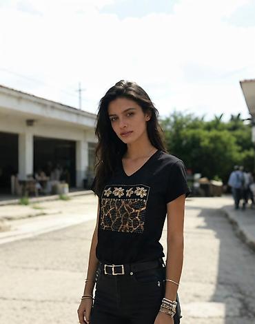 Majice kratkih rukava: Majice 
S M L 
Cena 2000 din — 20