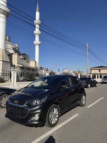 chevrolet kamaro: Chevrolet Spark: 2018 г., 1 л, Вариатор, Бензин, Хэтчбэк