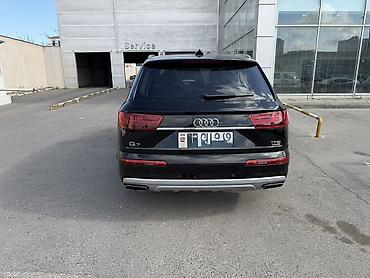 q7: Audi Q7: 2 l | 2016 il Ofrouder/SUV — 2