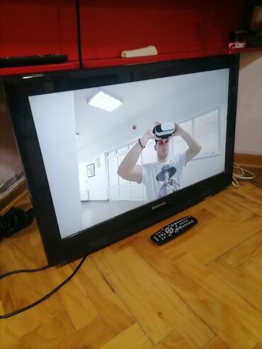 Televizori: TV SAMSUNG 32 inča ili 82 dijagonala ekrana ispravan dobar sa — 10