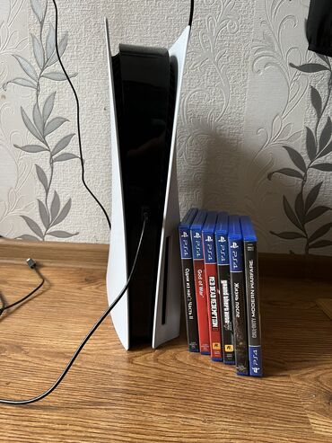 1599 объявлений | lalafo.kg: Продаю PLAYSTATION 5 CD VERSION Полный комплект Новый открывал для