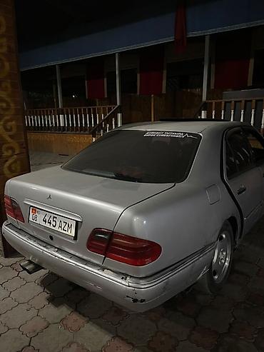 infinity fx35: Mercedes-Benz E-Class: 1996 г., Механика, Седан — 2