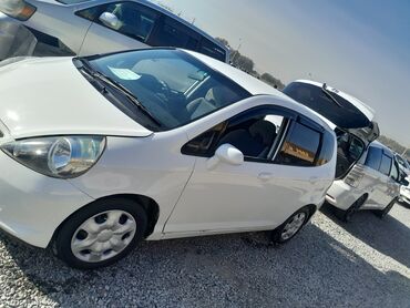 автомобил жаз: Honda Fit: 2003 г., 1.5 л, Автомат, Бензин, Хетчбек