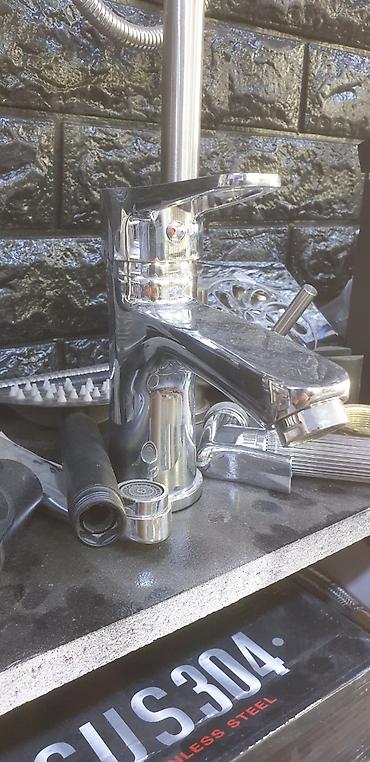 Смесители для раковин: Смеситель для ванной комнаты с высоким изливом в матовом черном цвете — 4