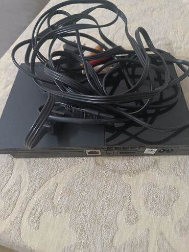 Видеорегистраторы: Видеорегистратор рабочий 2000 сом,монитор с небольшим дефектом 500 — 6