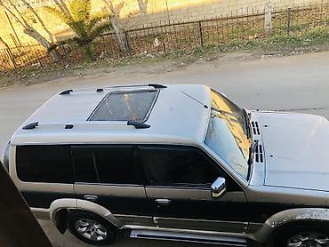 traktr satşı: Mitsubishi Pajero (2-ci nəsil) SUV Xüsusiyyətlər: - Kuzov: 5 qapılı — 2