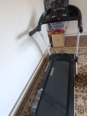 коврик для занятий: Беговая дорожка Reebok (домашняя) - Электрическая дорожка с прочным