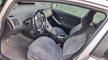 спойлео: Toyota Prius: 2012 г., 1.8 л, Вариатор, Гибрид, Хэтчбэк — 8