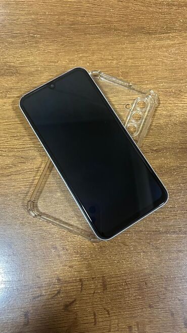 мобильные телефоны новый: Samsung Galaxy A15, Колдонулган, 128 ГБ, түсү - Ак, 2 SIM
