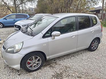 внедорожники недорогие: Honda Fit: 2006 г., 1.4 л, Механика, Бензин, Хэтчбэк — 1