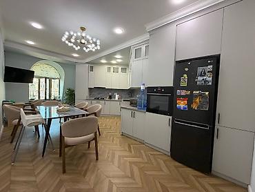 английский квартл: 3 комнаты, 152 м², 13 этаж — 4