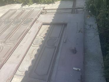 kodlu blok qapilari: Salam satıllr 450 azn adım müşviqdi stenkası qalındı demirin qalınlığı — 4