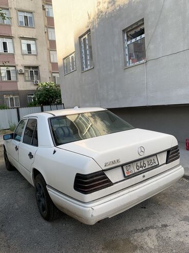 запчасти опель фронтера а: Крышка багажника Mercedes-Benz, 1993 г., Б/у, Оригинал