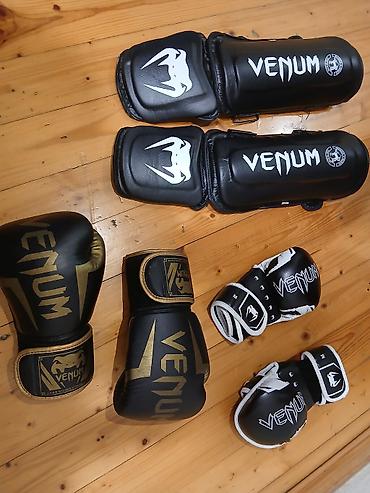 mma əlcəyi: Venum döyüş avadanlıqları dəsti Məzmun: - 1 cüt Venum shin guard – — 1