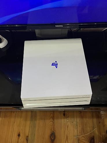 playstation 3 oyunları: Playstation 4 pro 1 tr yaddas ela veziyetdedi temirde olmayib 2 pult — 1