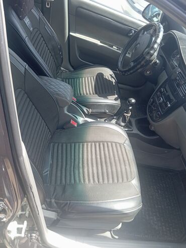 Daewoo: Daewoo Gentra: 2013 г., 1.5 л, Механика, Бензин, Седан