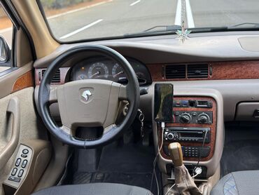 Iran Khodro: Khazar LX sedan - Kuzov: 4 qapılı sedan, ağ rəng - Mühərrik: önqapot — 8