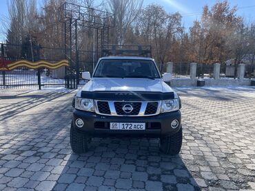 меняю на гольф 4: Nissan Patrol: 2007 г., 4.5 л, Механика, Бензин, Внедорожник