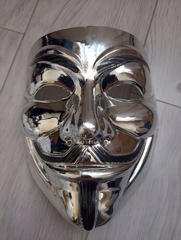 Карнавальные костюмы: Маска Гая Фокса (анонимус), белая Маска доступна в белом, серебристом — 10