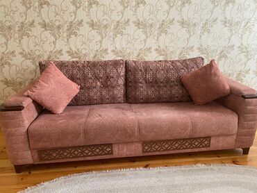 Divanlar: Divan, Açılan