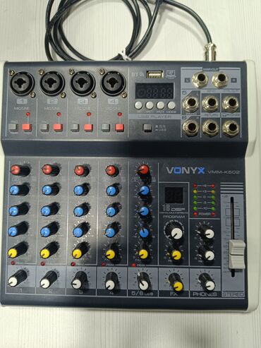 Mikşerlər: Vonyx VMM-K602 kompakt audio mikser Xüsusiyyətlər: - 4 ədəd MIC/LINE — 1