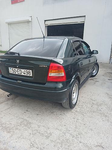 mercedes benz 208 d: Maşın ideal vəziyyətdədir 1.8 mexanika mator beznomer yazdırmışam öz — 3