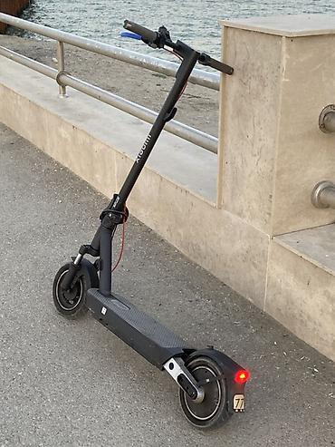 explore smart samokatları: İşlənmiş Elektrik samokat 10", > 1000 Vt, 16 - 25 km/s, Ödənişli çatdırılma — 1