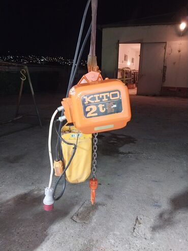 Ekskavatorlar: Hidravlik fırlanan qoşqu başlığı – ekskavator və ya kran üçün - Rəng — 18