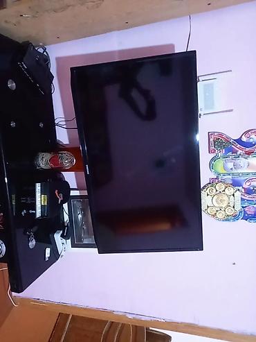 TV və video: Samsung televizor-200azn

ətraflı məlumat üçün nömrəyə müraciət edin — 4