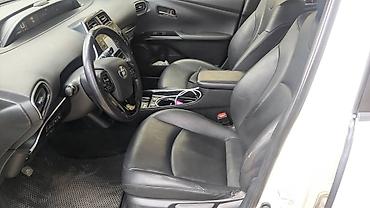 Toyota: Toyota Prius: 2019 г., 1.8 л, Вариатор, Гибрид, Хэтчбэк — 13