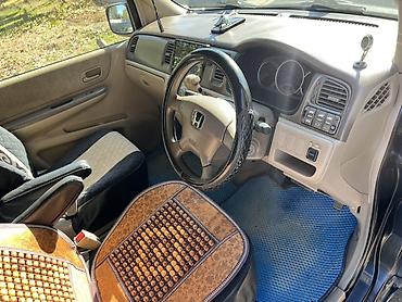 салквн тор: Honda Stepwgn: 2001 г., Минивэн — 8