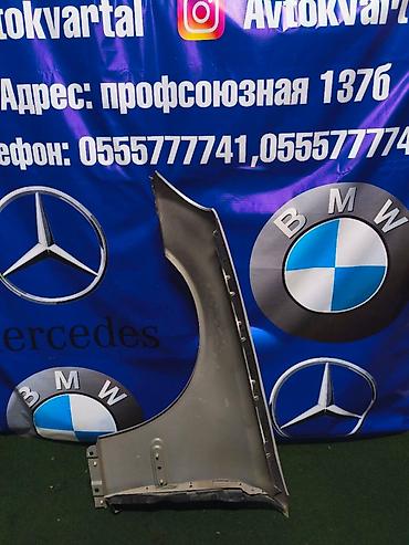 moning: Крыло Переднее правое Mercedes-Benz, 2003 г., Б/у, Оригинал — 2