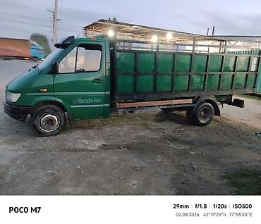 полик 5 д: Грузовой бортовой автомобиль Mercedes‑Benz (кабина Sprinter). - Тип — 3