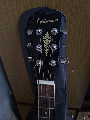 elektron gitara per page 40: Akustik gitar. 4/4. Sadəcə 1 simi qırıqdı, başqa heçbir problemi — 3