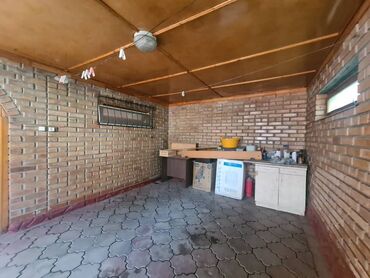 Продажа домов: Дом, 200 м², 6 комнат, Агентство недвижимости at lalafo.kg — 19 Продажа домов: Дом, 200 м², 6 комнат, Агентство недвижимости — 19