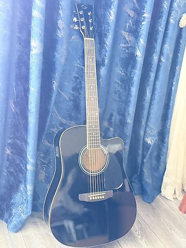 jolana gitara: Akkustik gitara – qara rəng, dreadnought korpus, kəsik (cutaway) — 2