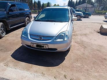 Honda Civic: 2001 г., 1.7 л, Механика, Бензин, Хэтчбэк at lalafo.kg Honda Civic: 2001 г., 1.7 л, Механика, Бензин, Хэтчбэк