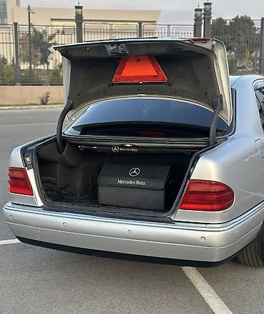 Продажа авто: Mercedes-Benz E-Class: 1997 г., 3.2 л, Автомат, Бензин, Седан — 7